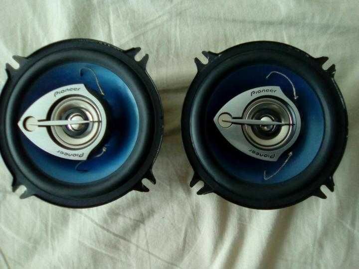 Динамики автомобильные, усилители штатные