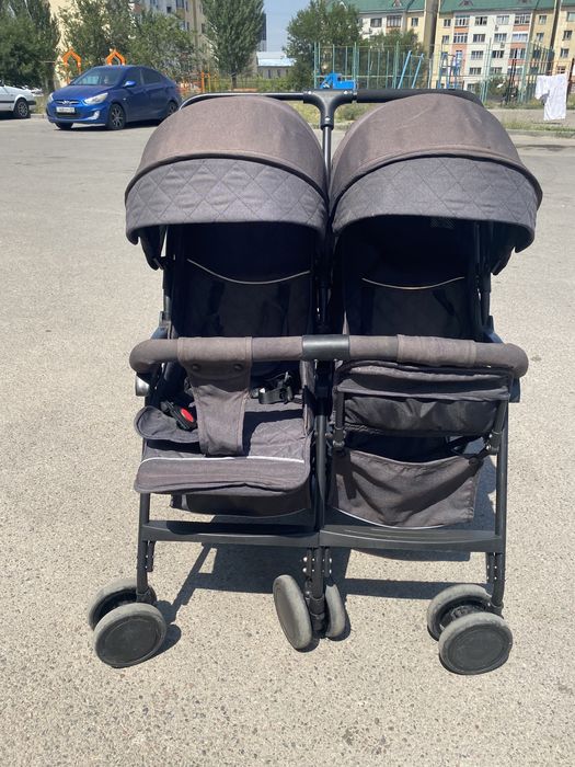 Коляска для двойни