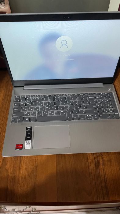 Ноутбук.  Lenova
