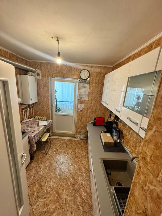Apartament cu 3 camere