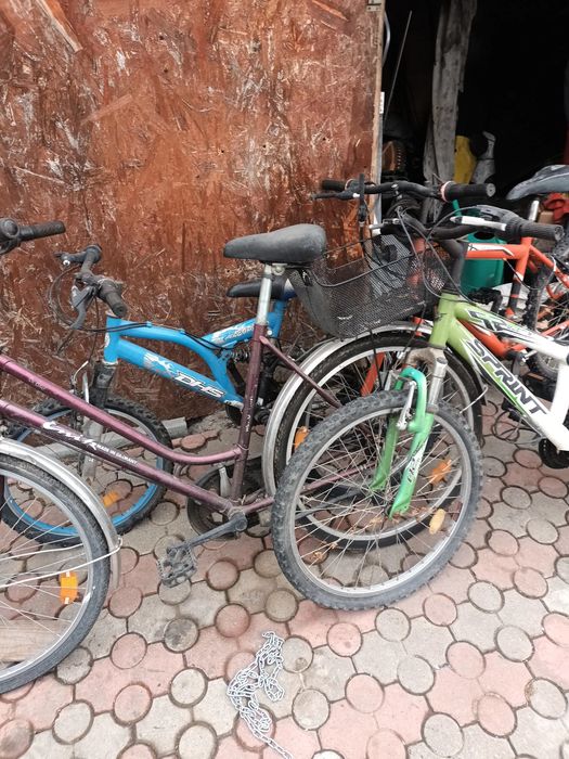 Vand urgent 4 biciclete  1500 lei