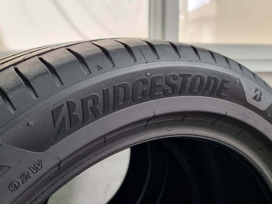 "Dot 24" 215/50/18 Bridgestone 4Броя: 250€ 6.5мм