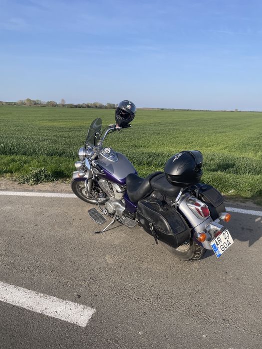 Vând honda shadow ace 750