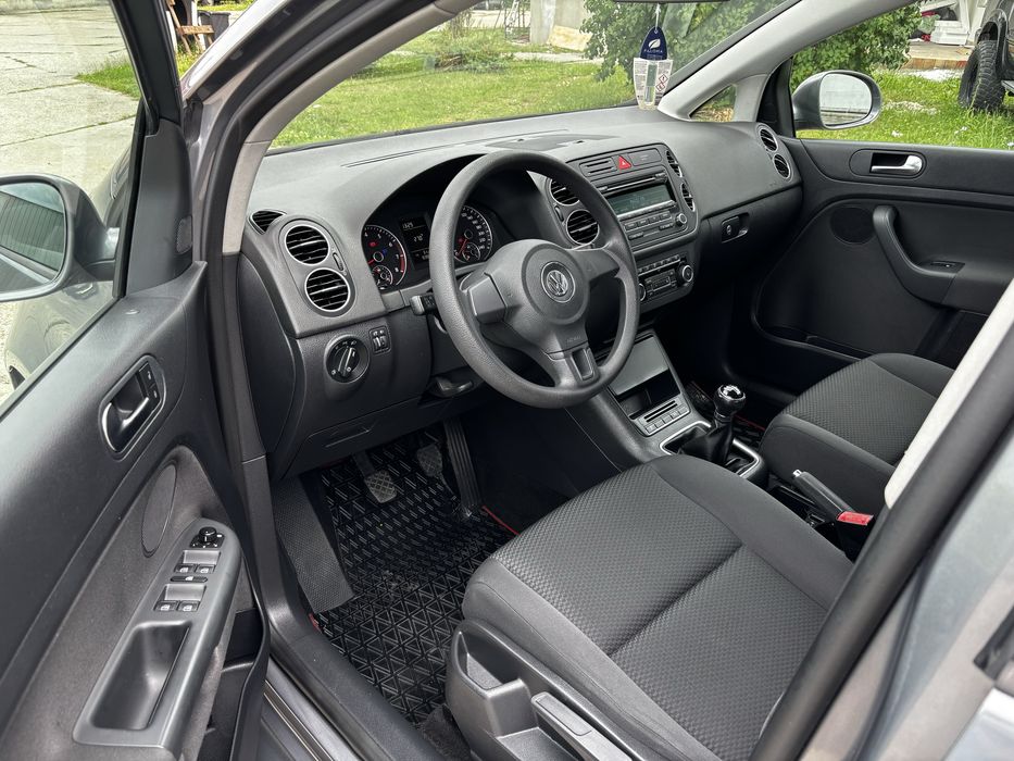 Volkswagen 6 plus 1.4 benzina euro 5 an 2012
