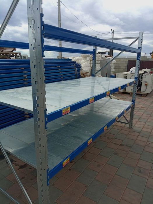 De vânzare rafturi metalice profesionale reglabile pentru depozit,81x8
