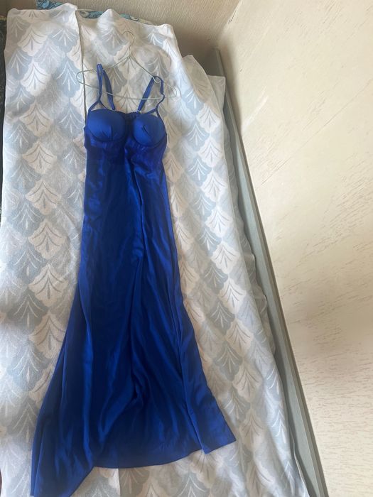 луксозна вечерна рокля