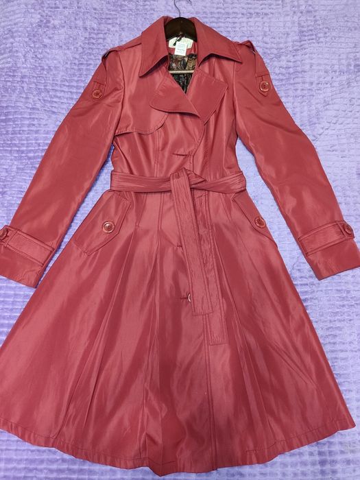 Женский элегантный плащ