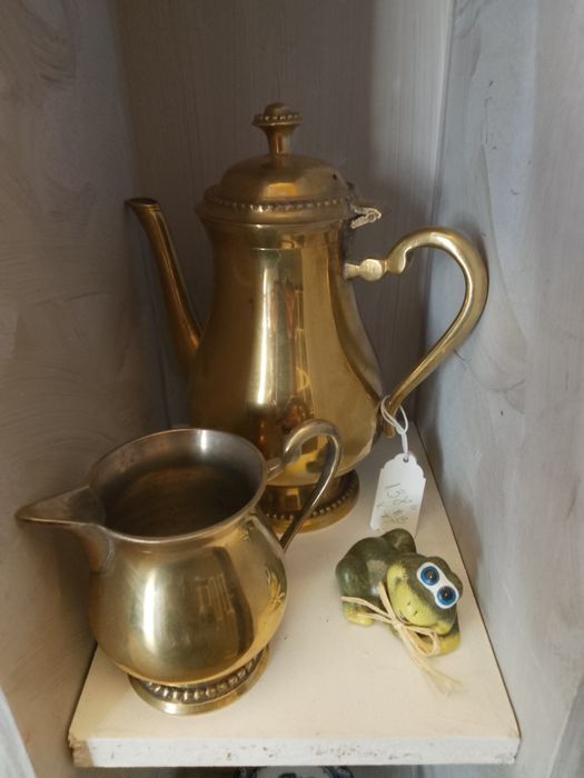 чайници, свещници
