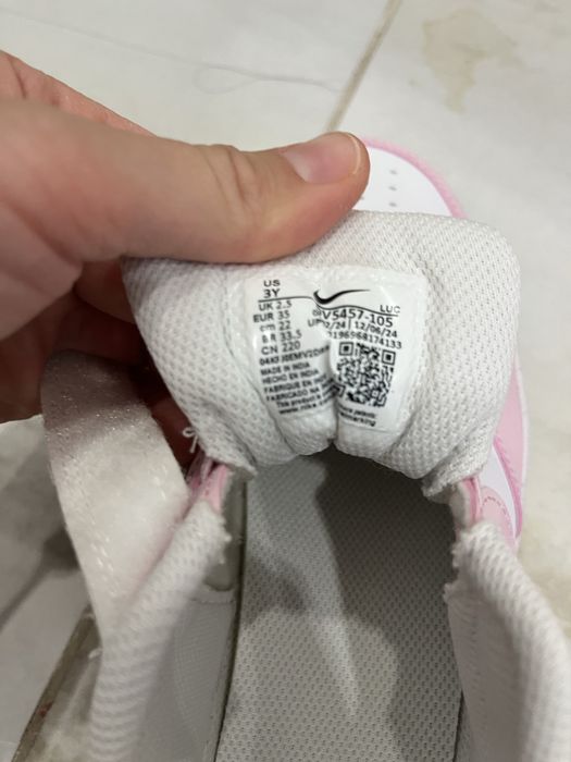 Кроссовки  для девочки Nike