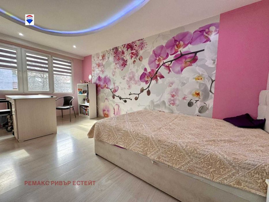 Продава се Тристаен апартамент в Русе, Родина 1 - 78 кв.м за 883 €/кв.м - Снимка #9