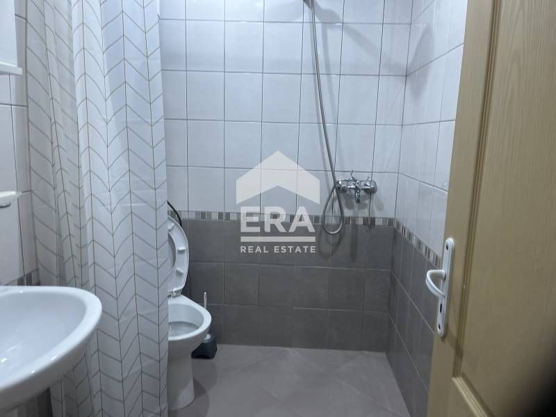 Дава се под наем Двустаен апартамент в Плевен, Широк център - 64 кв.м за 400 € - Снимка #6