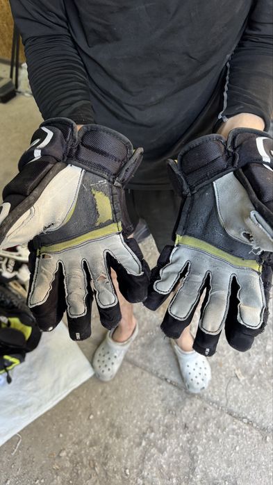 Хоккейные краги Bauer Supreme 2S