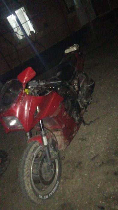 Vând sau schimb Kawasaki gpz 900 cc