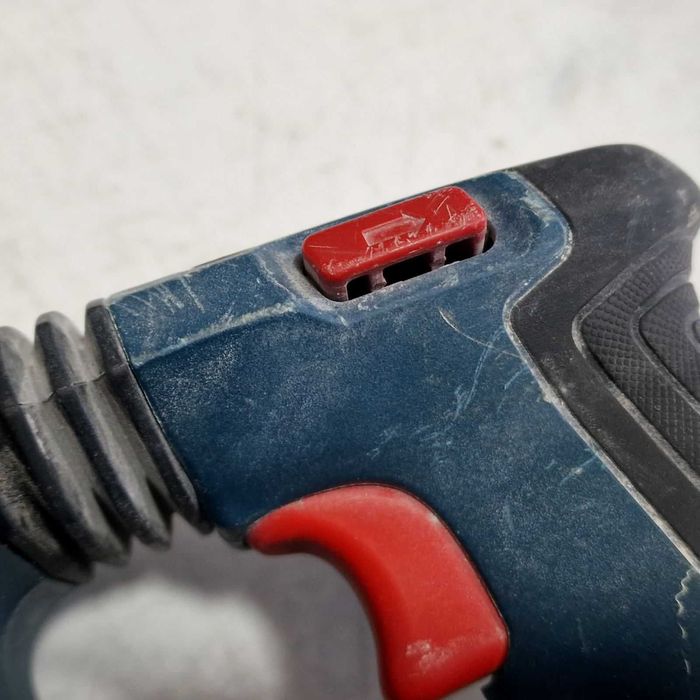 Перфоратор Bosch GBH 18V-22