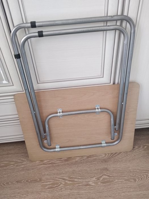 Продам стол складной