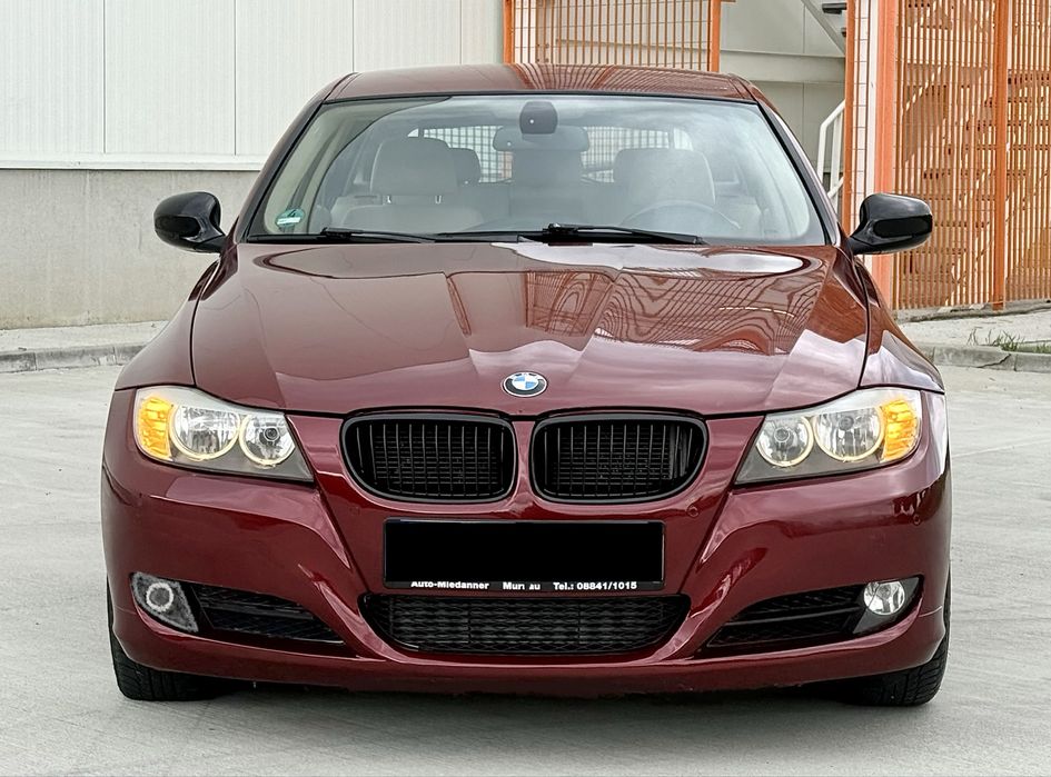 BMW 3 Series 2011 — imagine 5