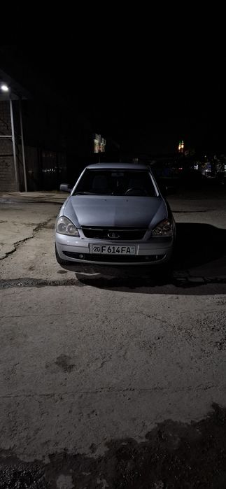 Lada priora 2008
