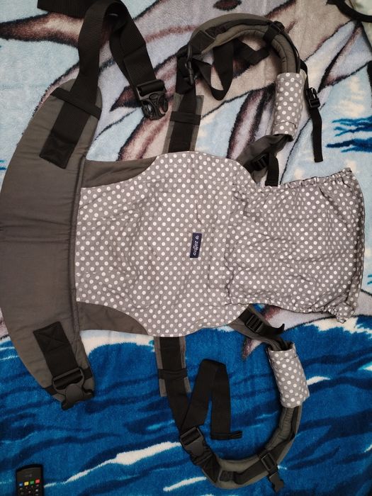 Marsupiu ergonomic bebe.