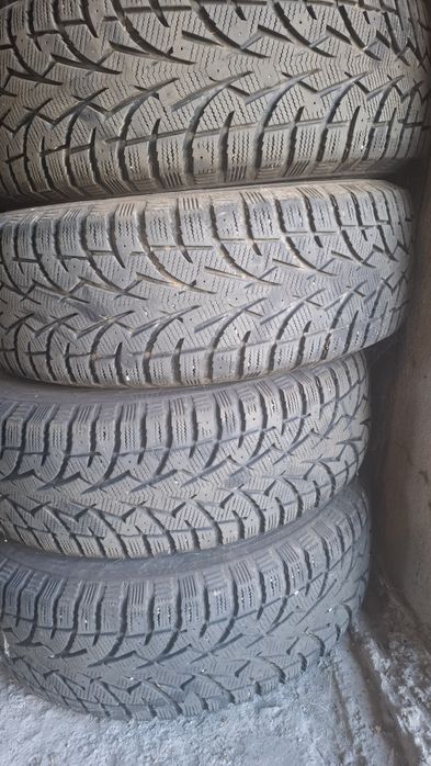 Зимни гуми Toyo 215 70 15   с джанти за Хюндай