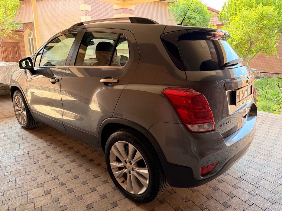 Продаётся Chevrolet Tracker Premier 2020 года