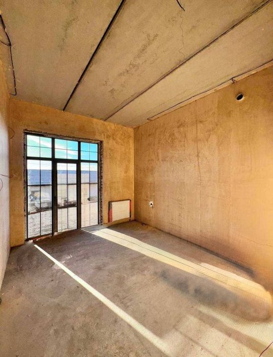 Тутзор махалля Евро дом  1,9 сотки 275 м² 4 комнат 2 этажа