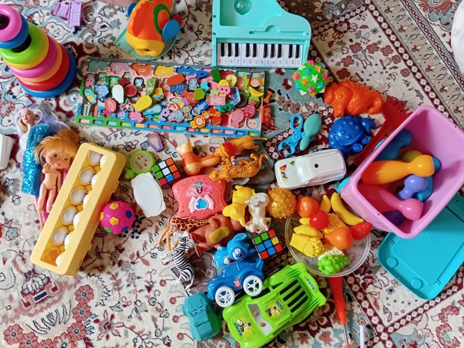 Продам игрушкиии