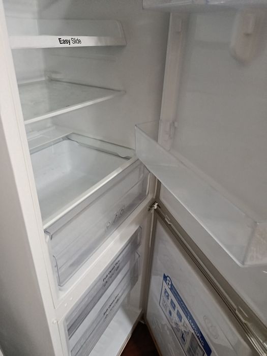 Продаётся холодильник Самсунг