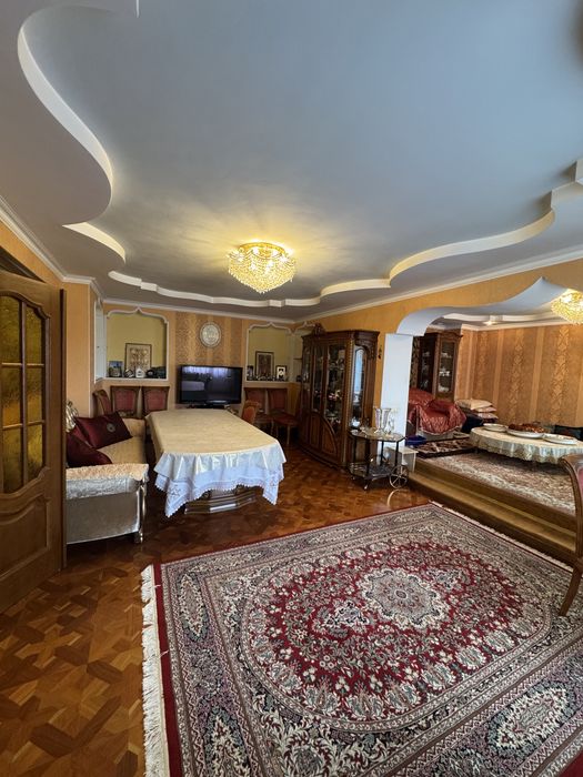 Продам квартиру золотой квадрат