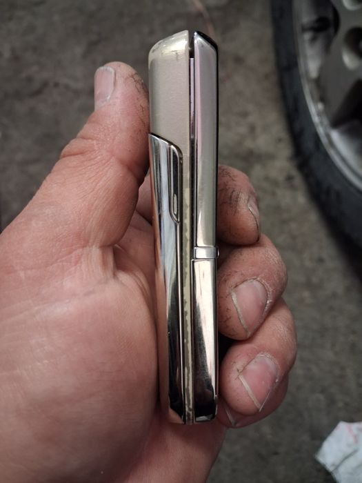 Nokia 8800sirocco gold