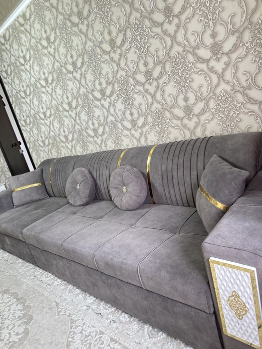 Диван сатамын. 3 метр.