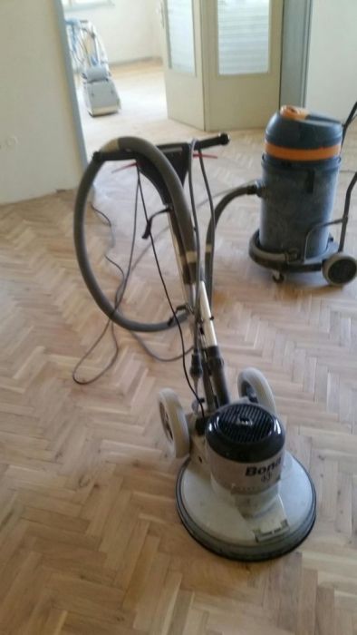 Професионално циклене на паркет и дюшеме Казанлък