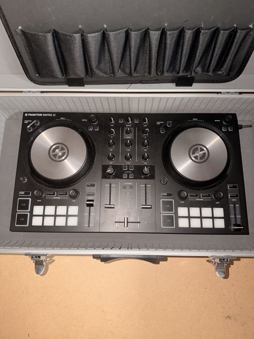 TRAKTOR KONTROL S2 mk3 ca nou la cutie