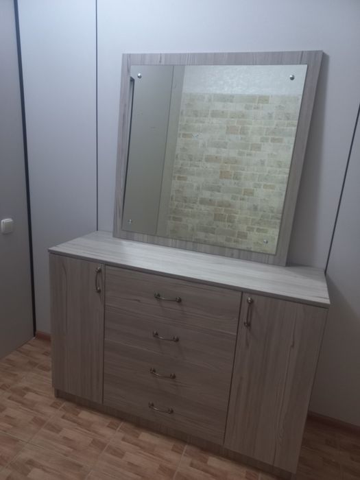 Продам вместительный комод