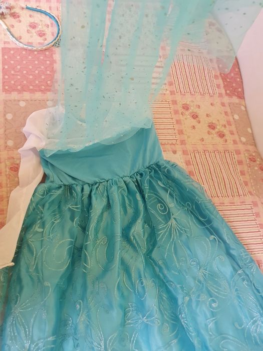 Рокля Елза и Ана 6-7 години