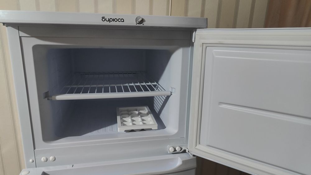 Продам холодильник Бирюса