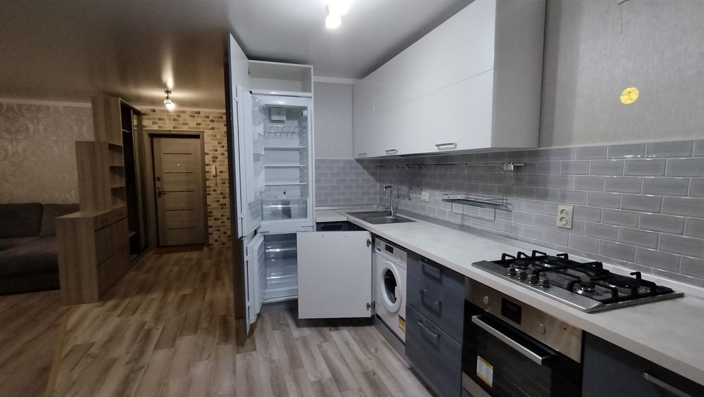 Продается 1,5 комнатная квартира, МКР - 4.