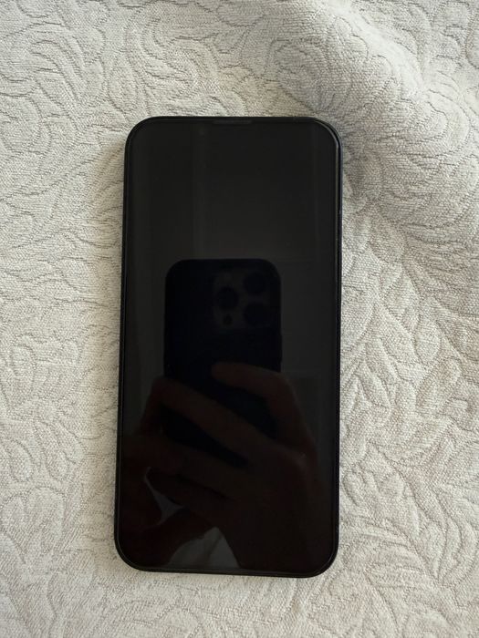 iPhone 13 срочно продам