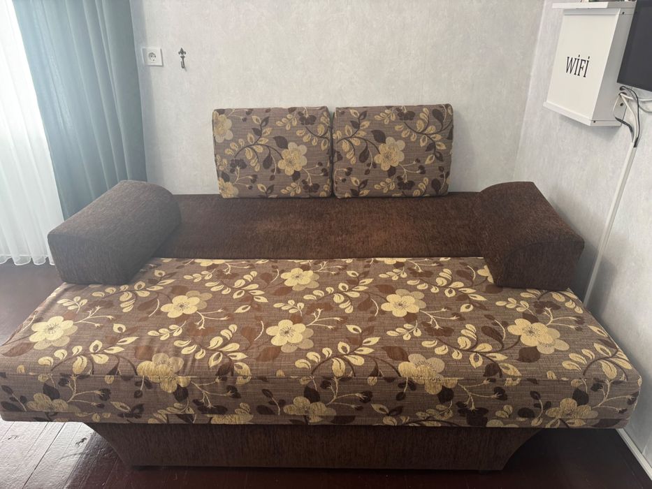 Разтегателен диван