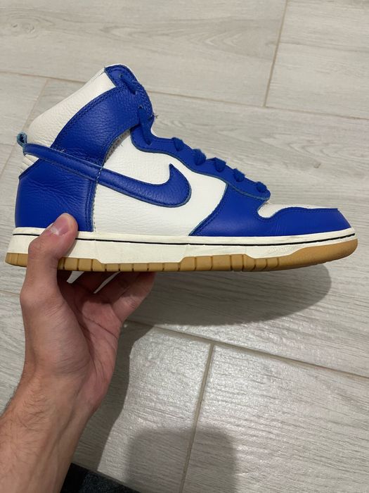 Vând adidași marca Nike marimea 40.5