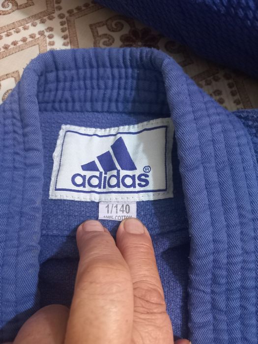 Продам кимоно - 2 шт