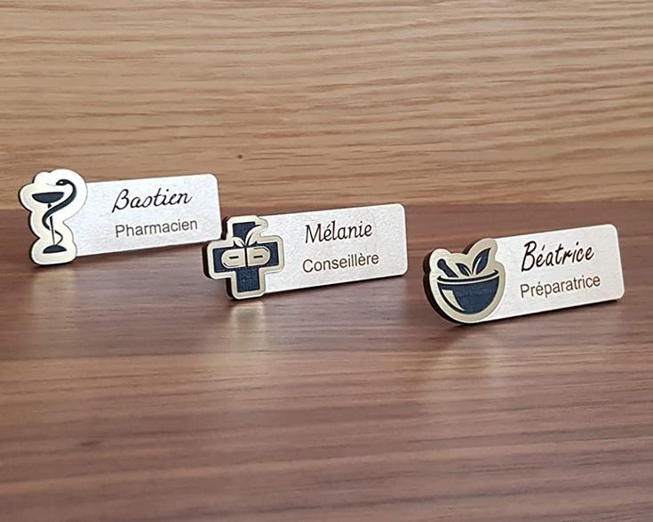 Бейджики под заказ — пластик, акрил, ПЭТ, фанера, нержавейка