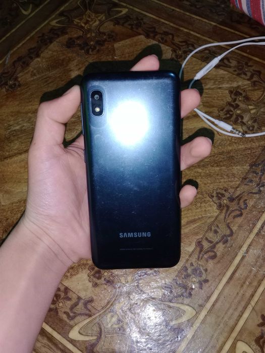 Galaxy A10 e  holati ideal aybi yoq