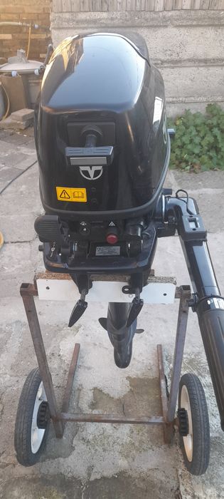 Тохатцу мотор за лодка