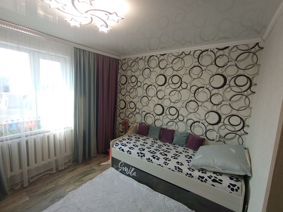 Продам детскую стенку в комплекте