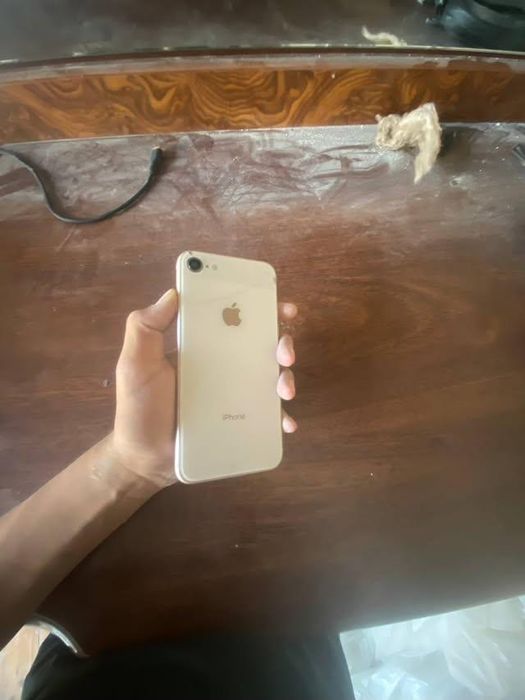 Iphone 8 gold idial