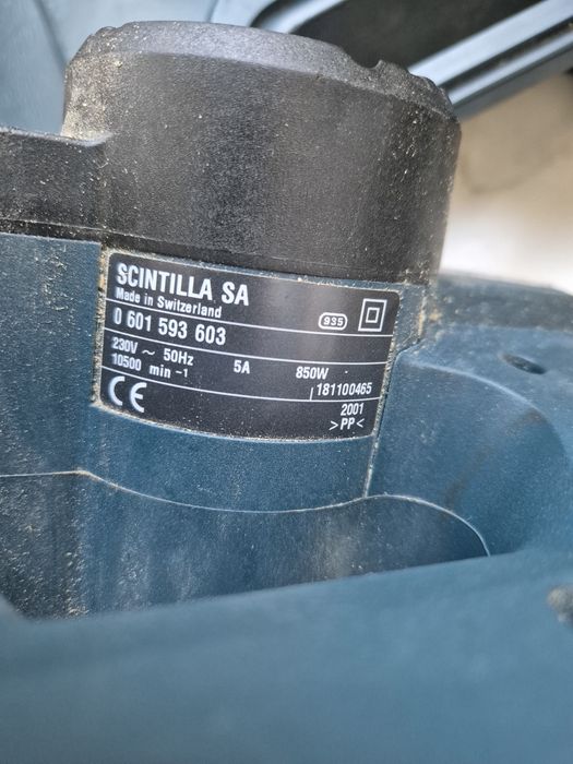 Rindea electrică bosch gho 36 82 c