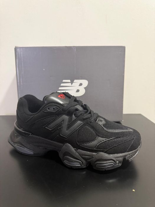 Adidasi New Balance 9060 Black