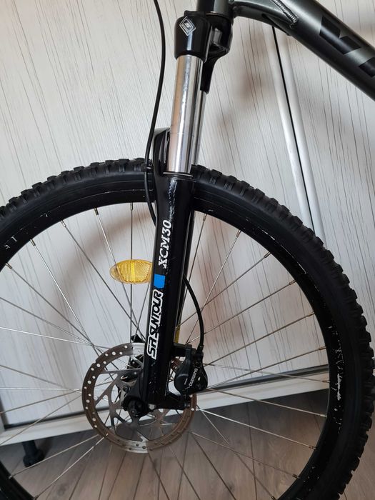 Bicicleta MTB aluminiu roți 26 frane disc hidraulice