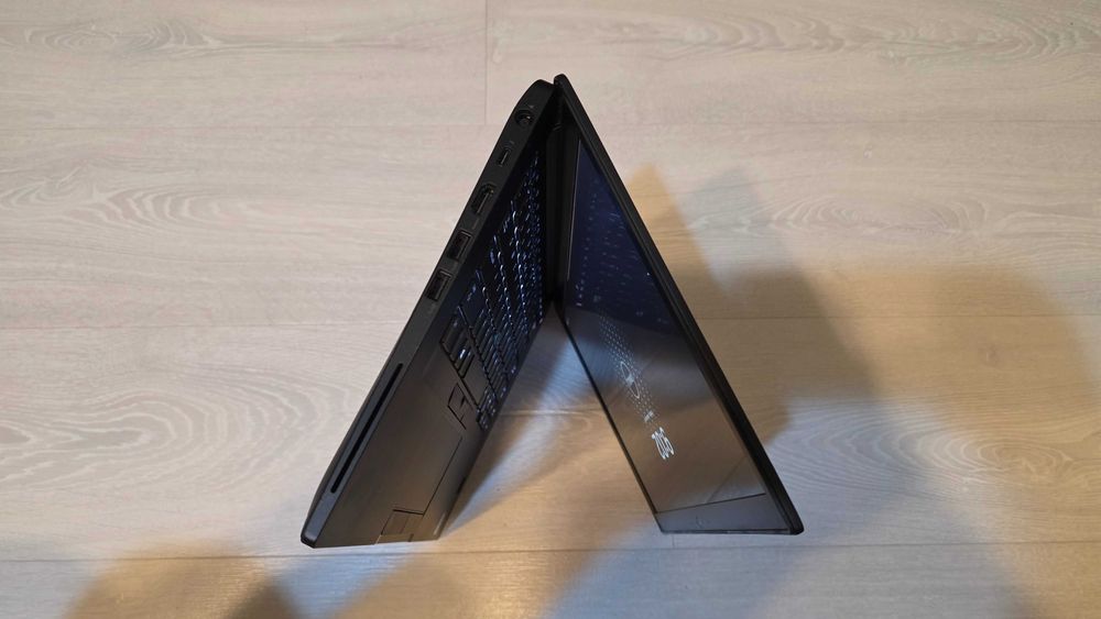 Dell Latitude 7490 i7-8650U 16GB DDR4 512GB SSD Windows 11