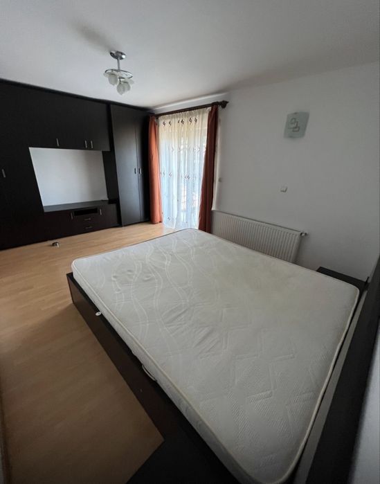 Inchiriez casa Bunloc